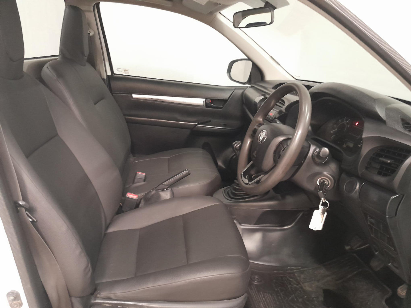 Toyota Hilux 2.4GD A/C P/U Single Cab