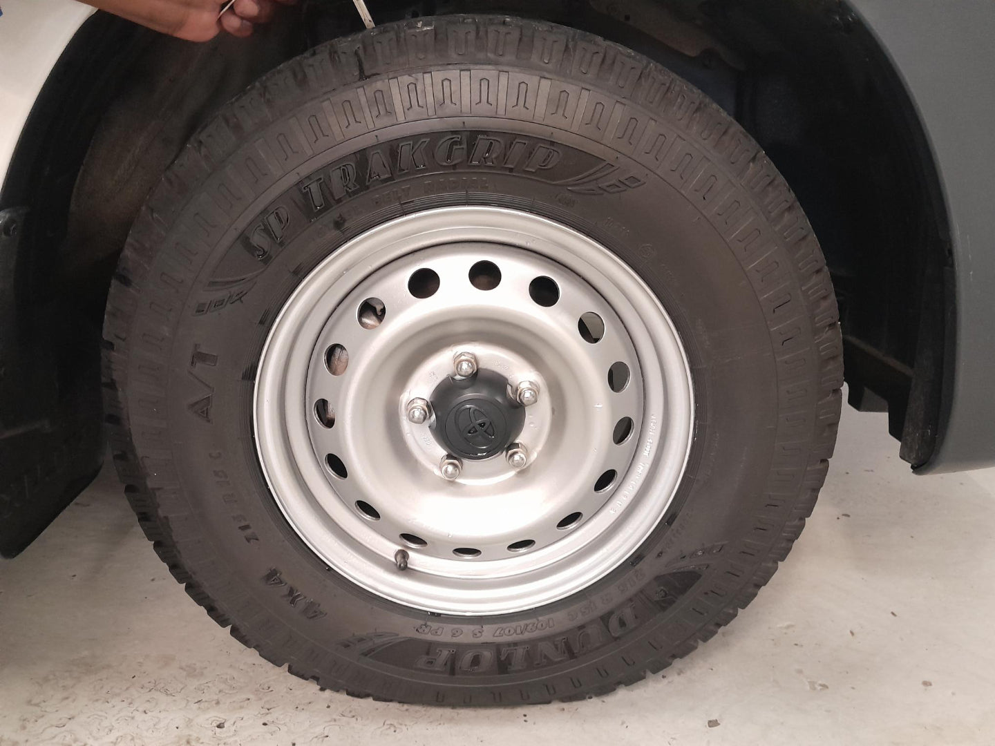 Toyota Hilux 2.4GD A/C P/U Single Cab