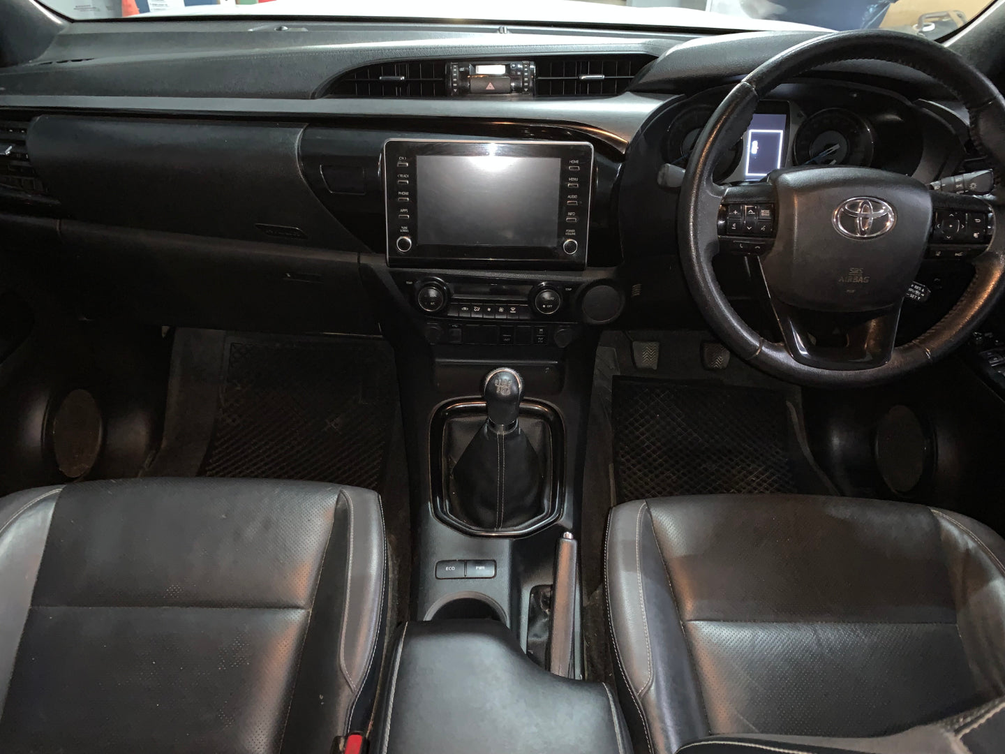 Toyota Hilux 2.8 GD-6 RB Legend Pickup Double-Cab