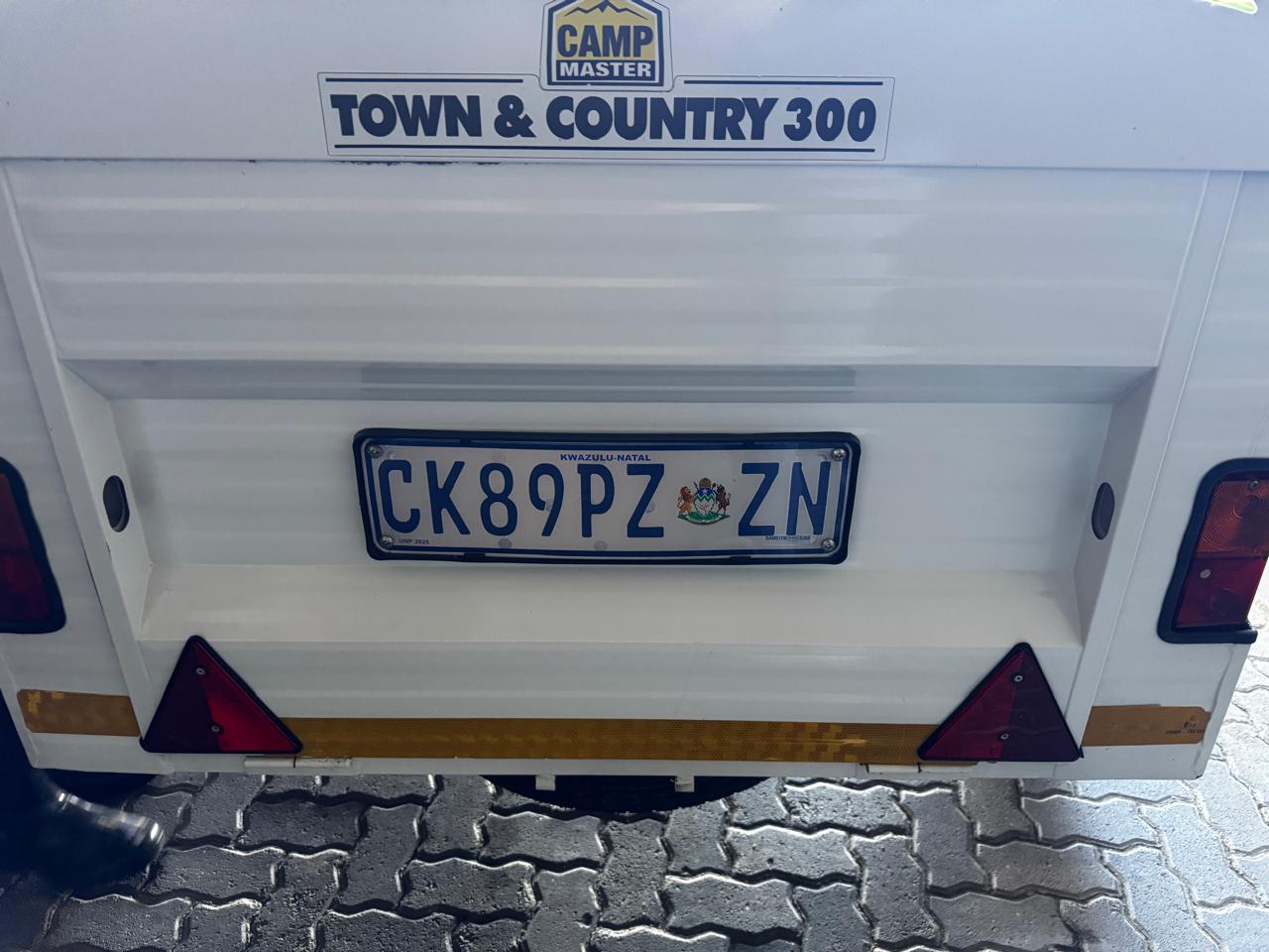 Camp Master Town & Country 300 Trailer