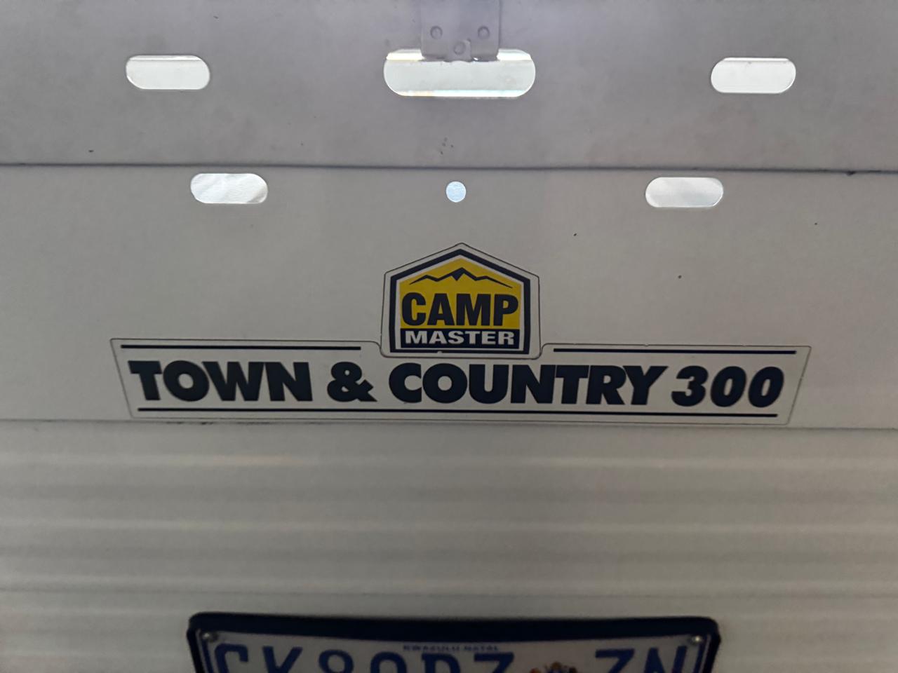 Camp Master Town & Country 300 Trailer