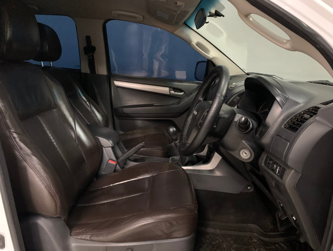 Isuzu KB 300 D-TEQ LX P/U D/C