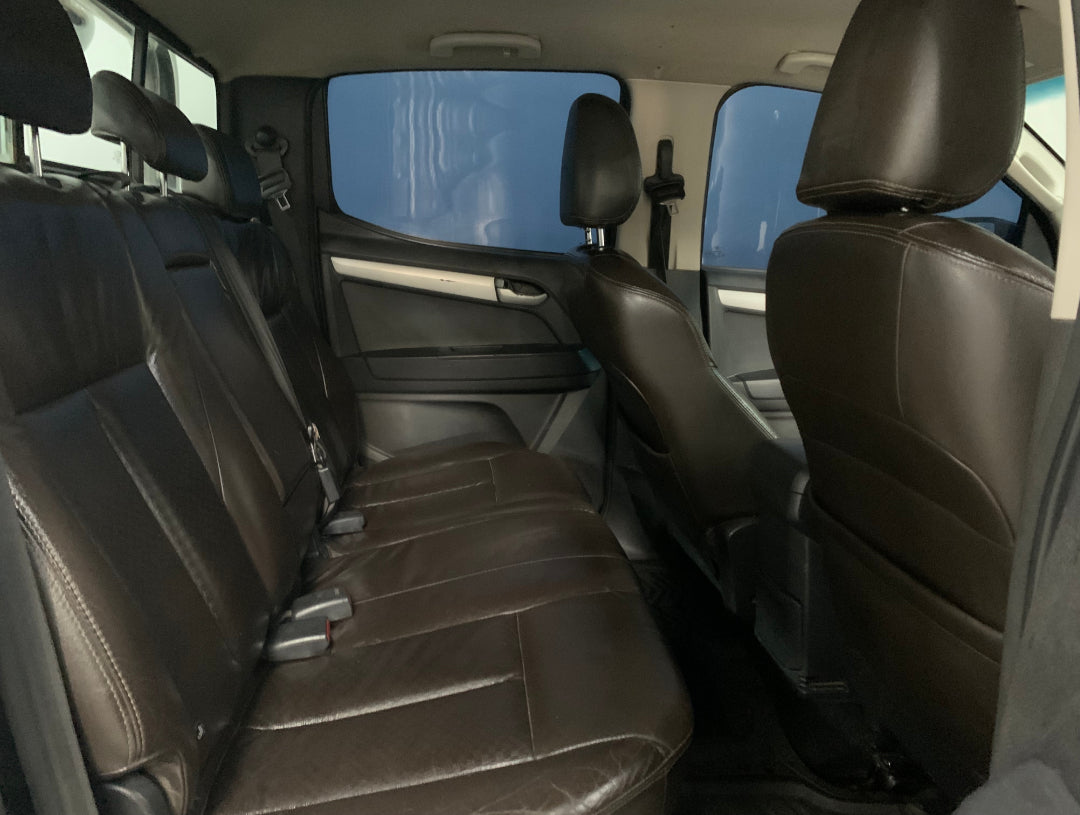 Isuzu KB 300 D-TEQ LX P/U D/C