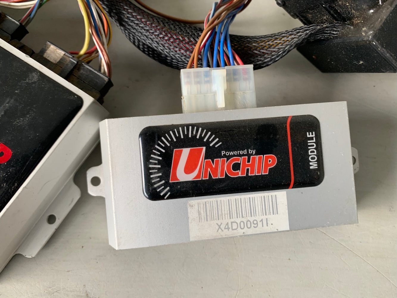 Isuzu KB300 Uni-Chip with Controller