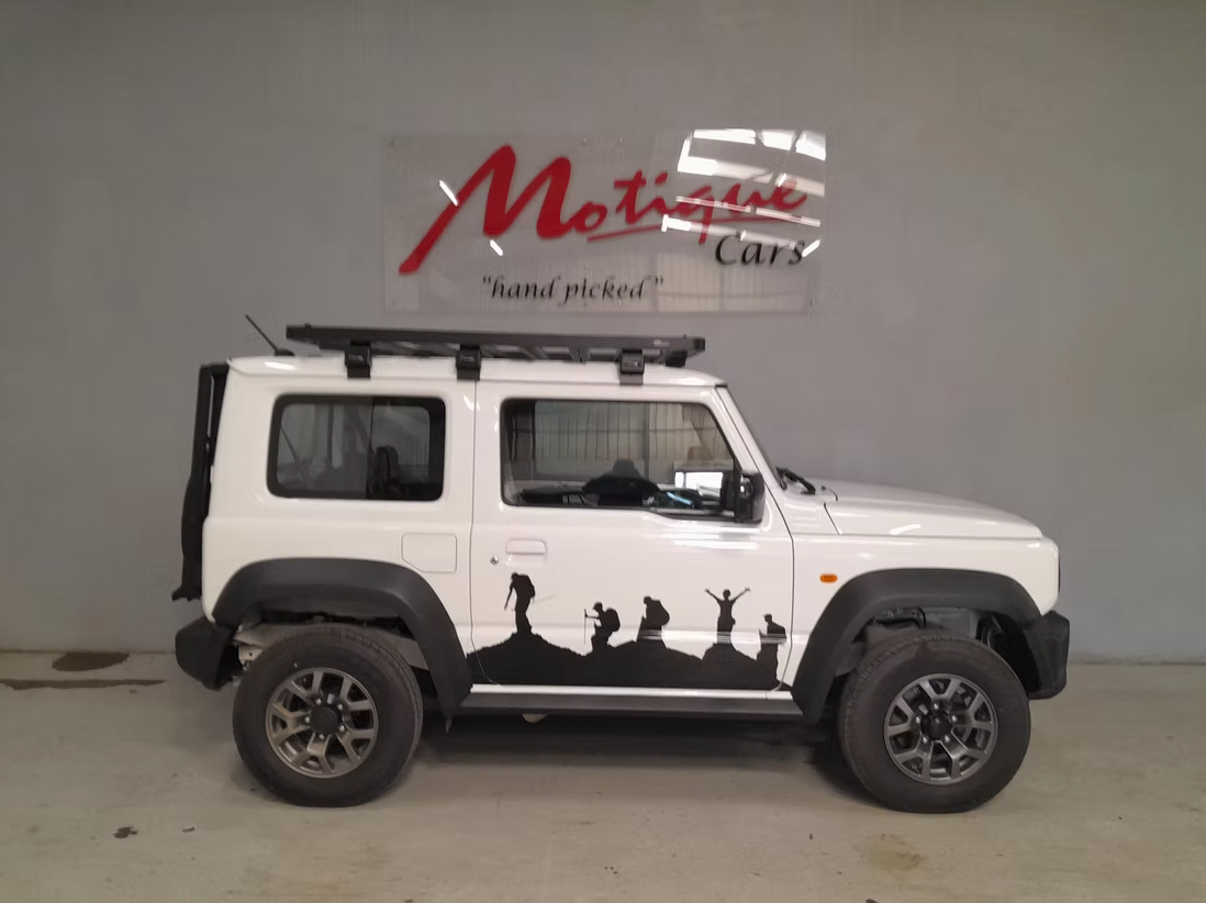 Suzuki Jimny 1.5 GLX 3-Door MT