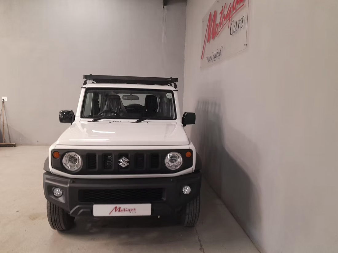 Suzuki Jimny 1.5 GLX 3-Door MT