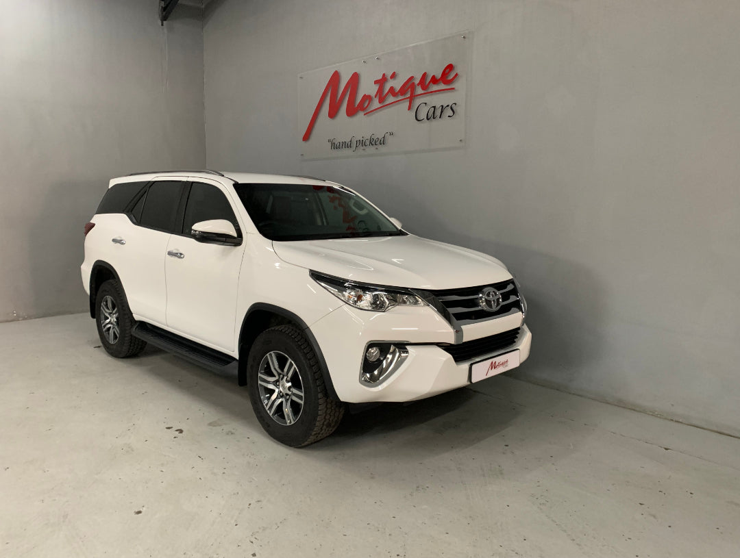 Toyota Fortuner 2.4GD-6 R/B A/T