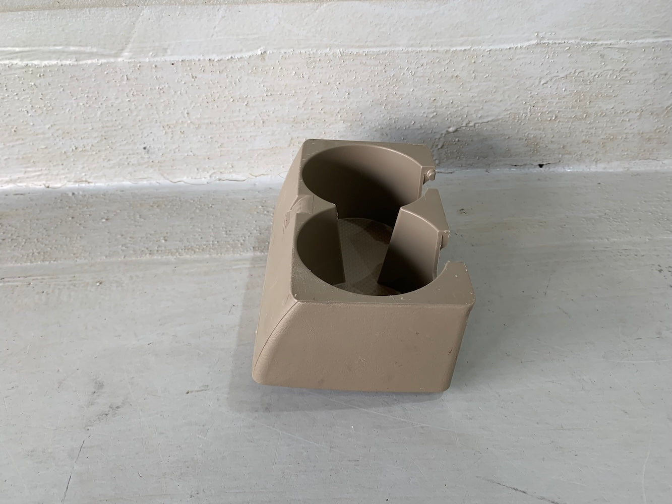 Toyota Fortuner D4D Rear Cup Holder