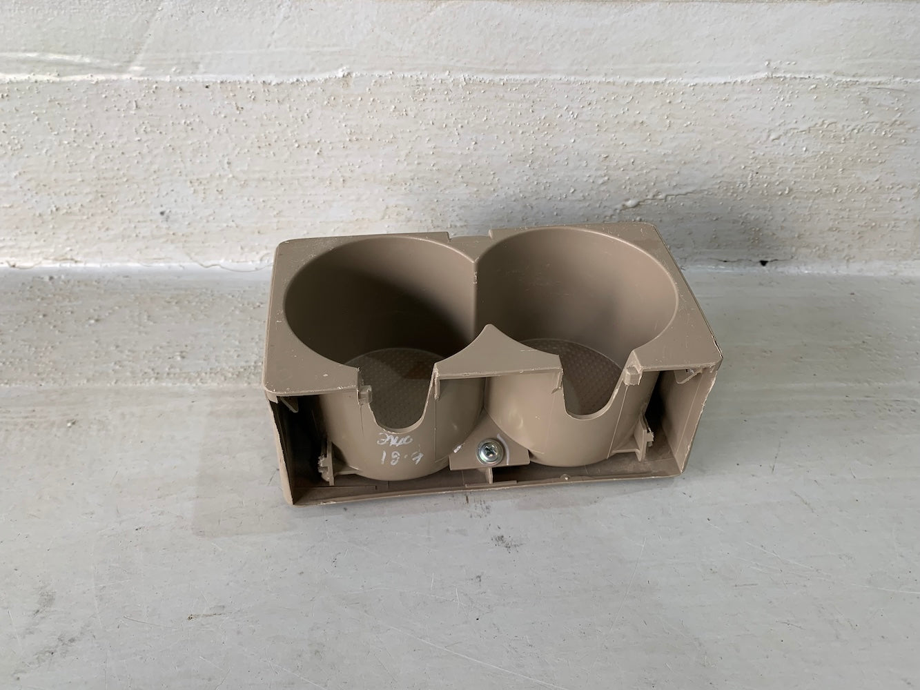 Toyota Fortuner D4D Rear Cup Holder