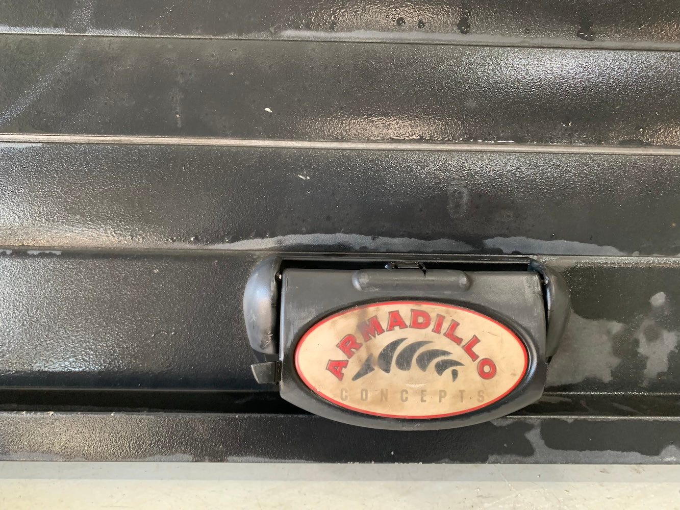 Toyota Hilux Double Cab Armidilo Roller Shutter Door