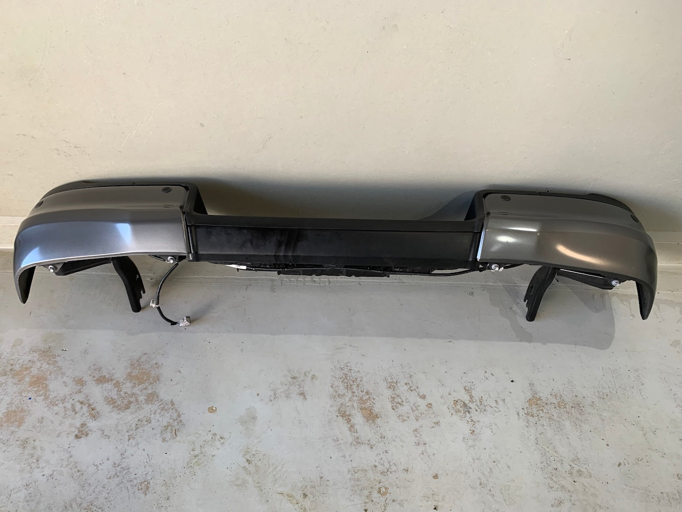 New 2016 Toyota Hilux Rear Bumper Step with PDC Sensor