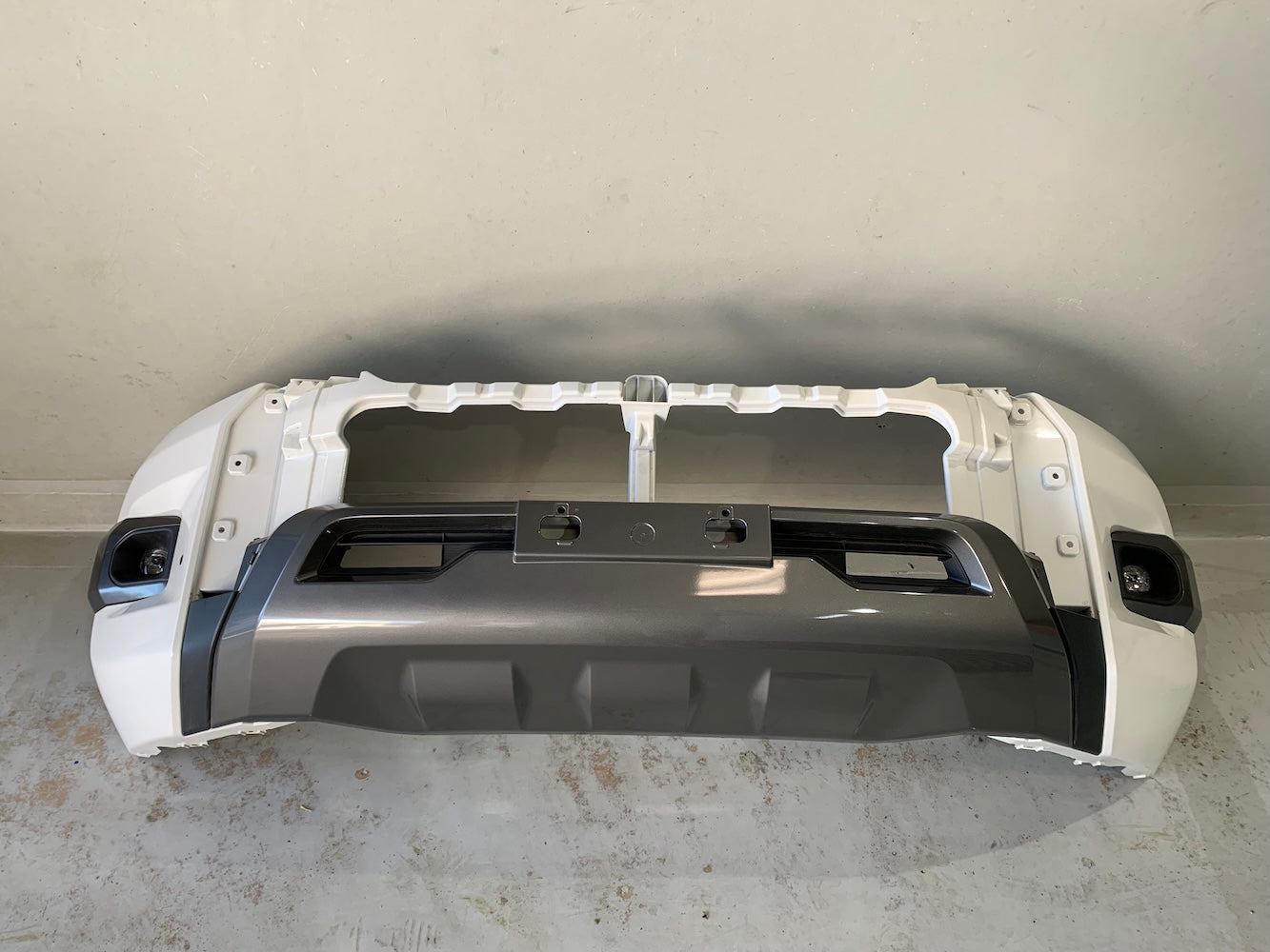 New Toyota Hilux GD6 Legend Front Bumper with Fog Lamps