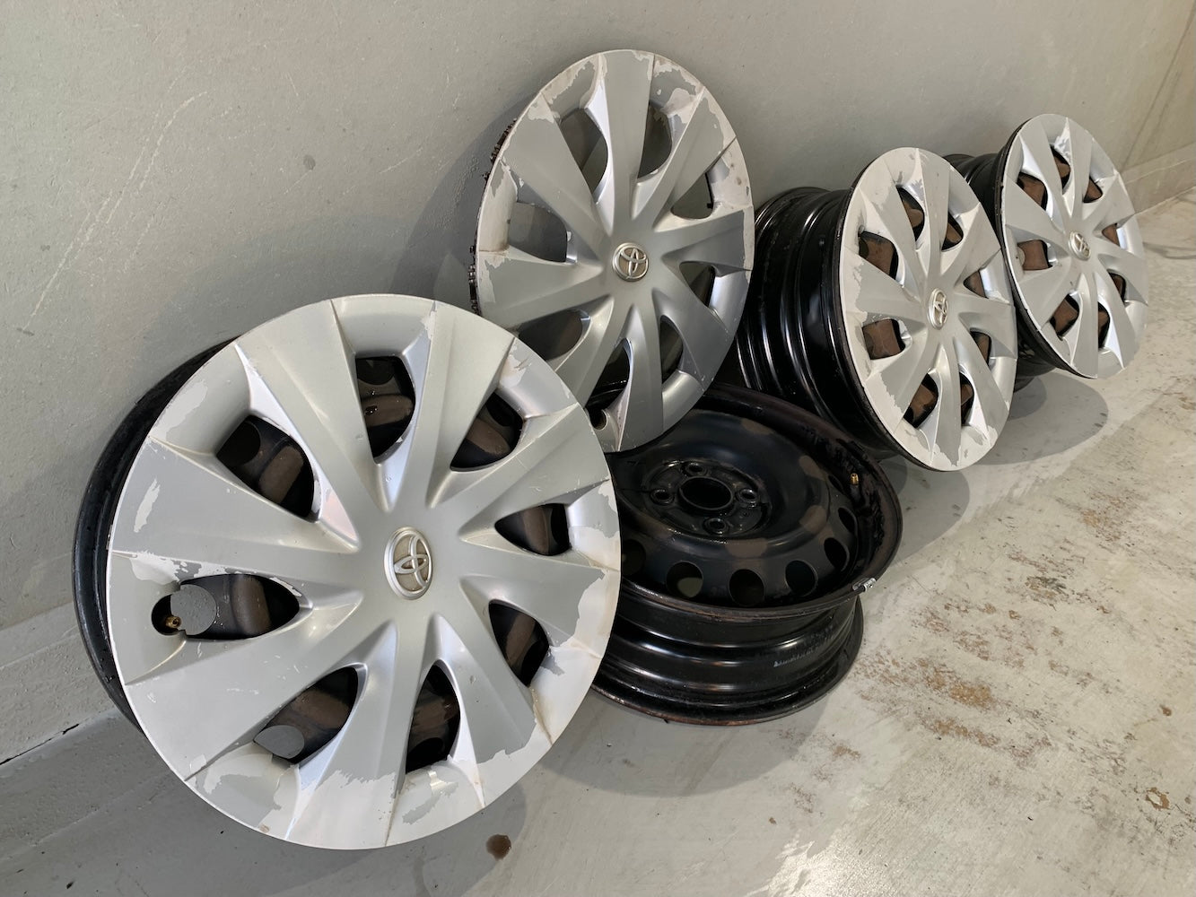 Toyota Corolla or Yaris Rims with Wheel Caps