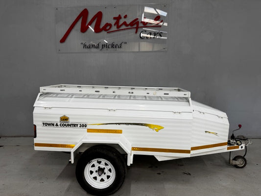 Camp Master Town & Country 300 Trailer
