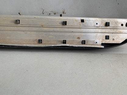 Hilux GD6 Double Cab Left-Hand-Side Side Step