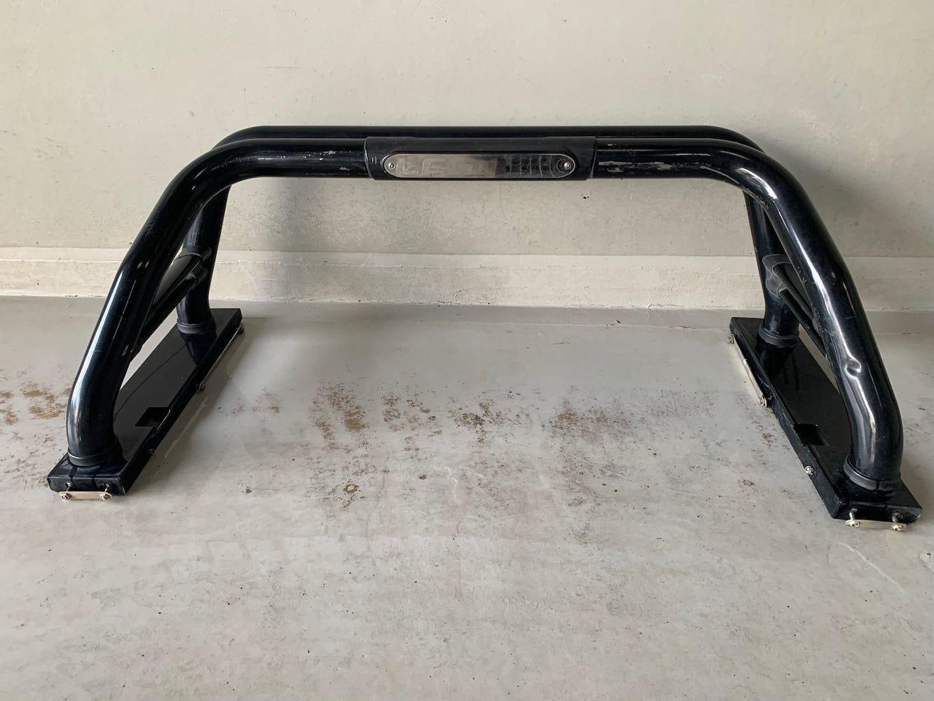 Hilux GD6 Legend Xtra-Cab Rollbar with Brackets