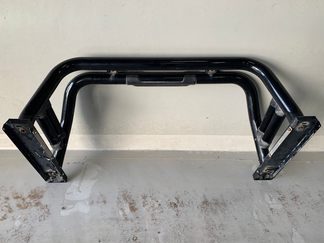 Hilux GD6 Legend Xtra-Cab Rollbar with Brackets