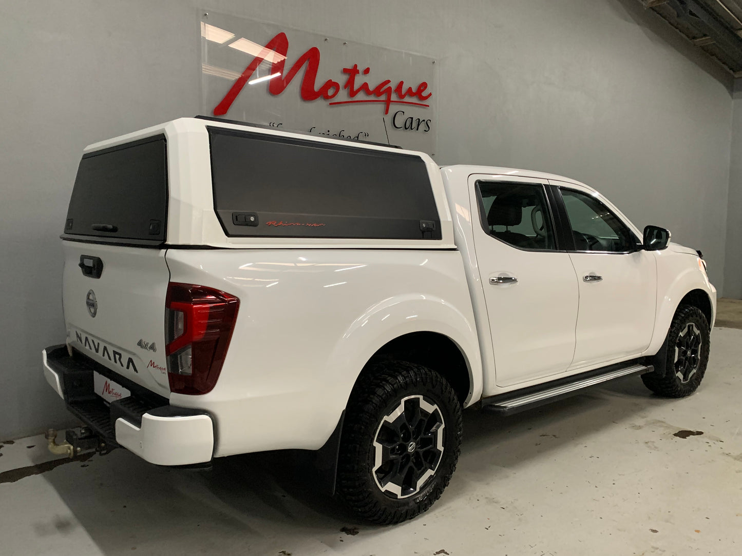 Navara 2.5DDTI PLUS 4X4 LE/LE DC PU