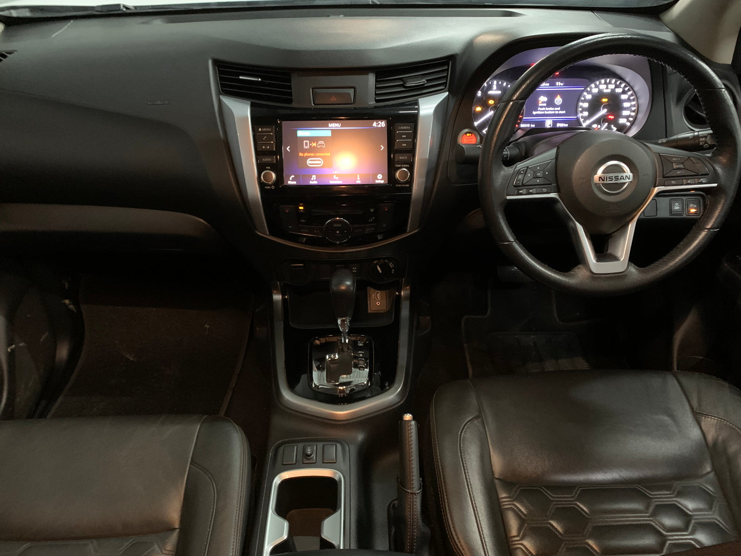 Navara 2.5DDTI PLUS 4X4 LE/LE DC PU