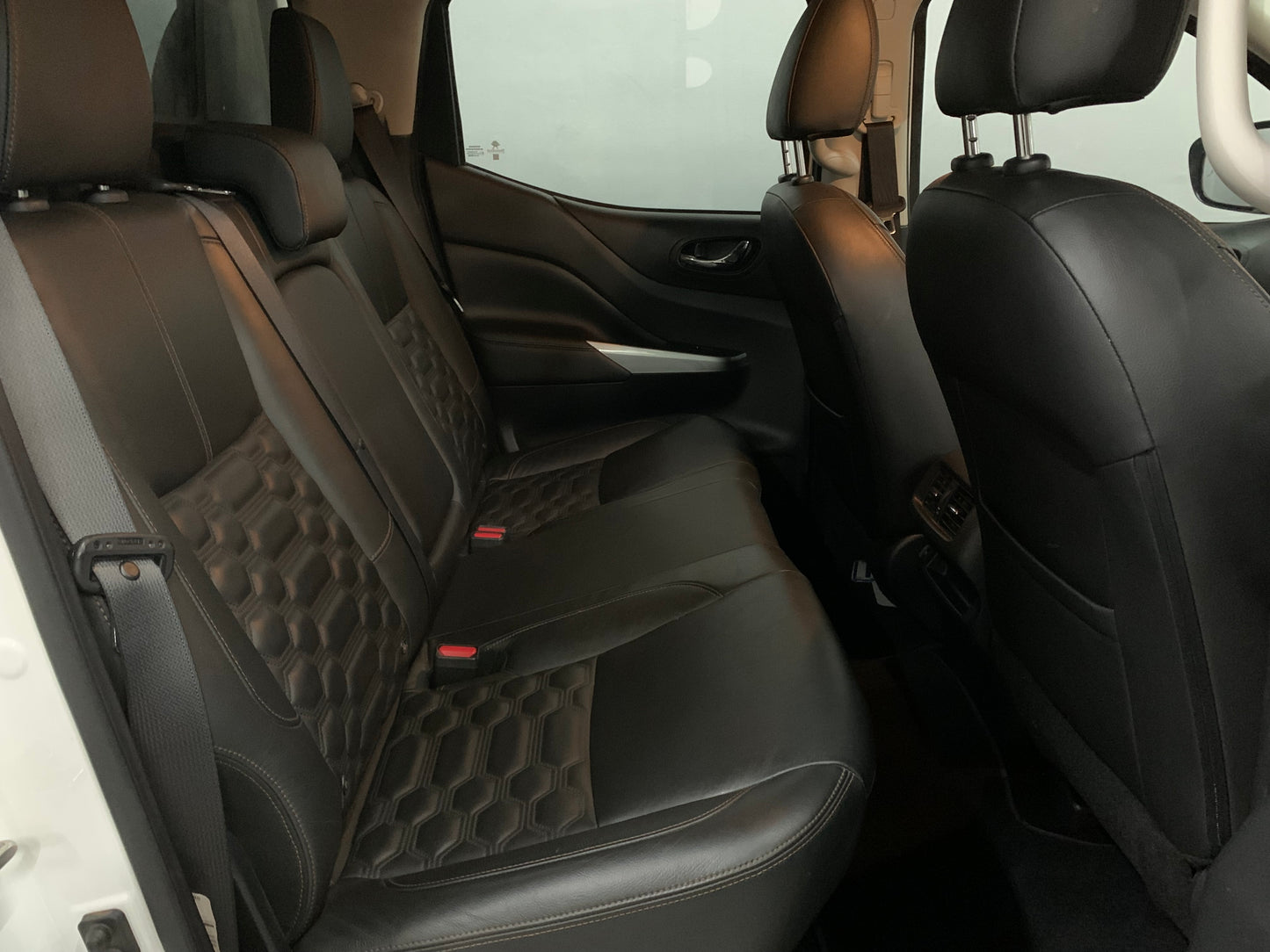 Navara 2.5DDTI PLUS 4X4 LE/LE DC PU