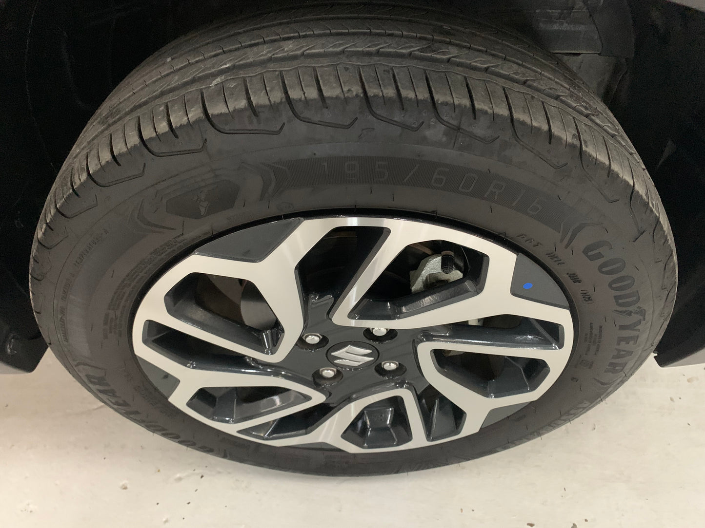 Suzuki Fronx 1.5 GLX MT