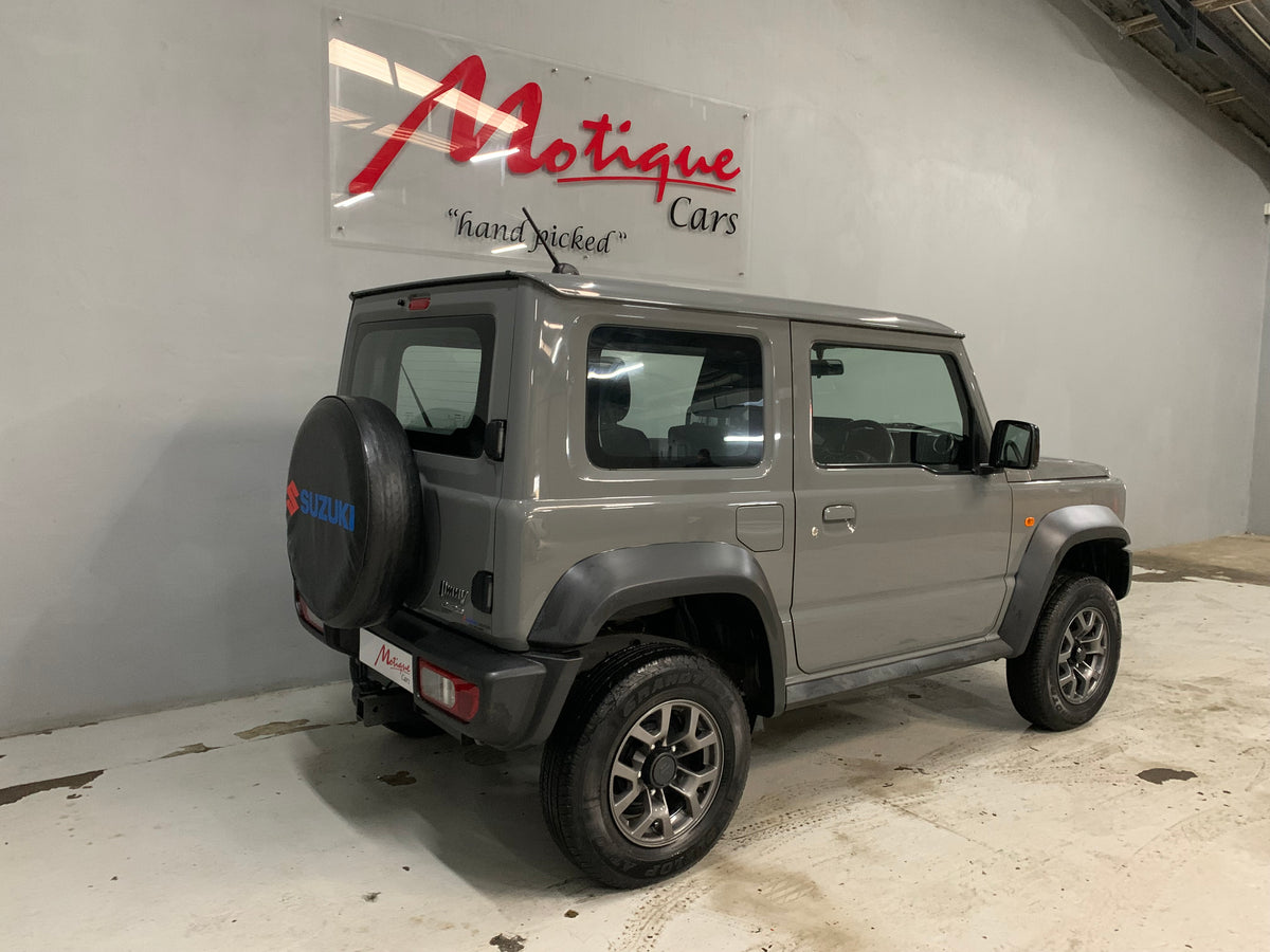 Suzuki Jimny 1.5 GLX AT