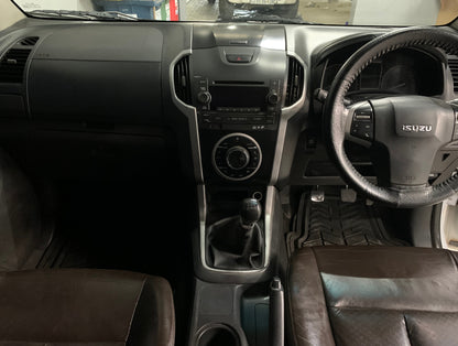 Isuzu KB 300 D-TEQ LX P/U D/C