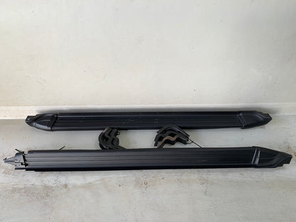 Isuzu KB Side Steps with Brackets