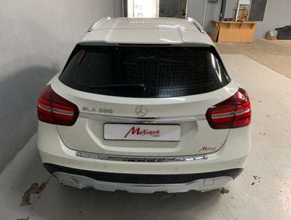 Mercedes Benz GLA 200