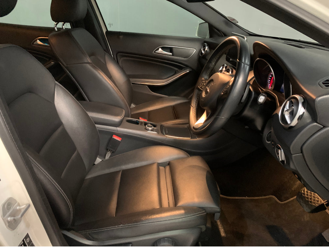 Mercedes Benz GLA 200