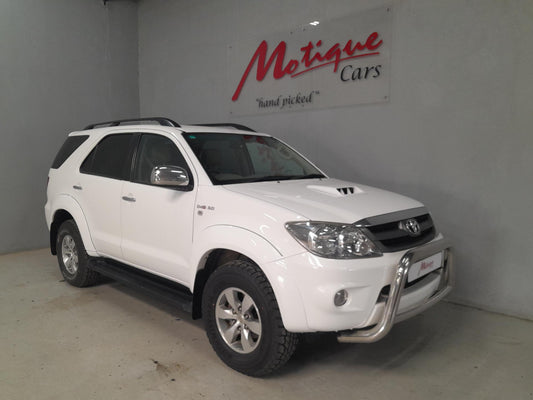 Toyota Fortuner 3.0D-4D Raised Body