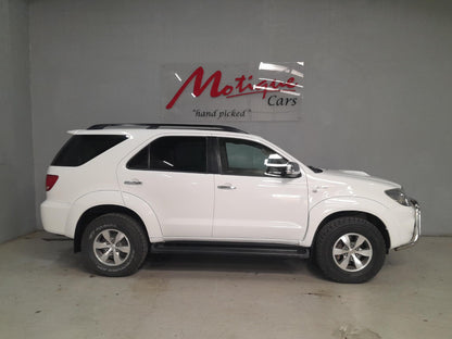 Toyota Fortuner 3.0D-4D Raised Body