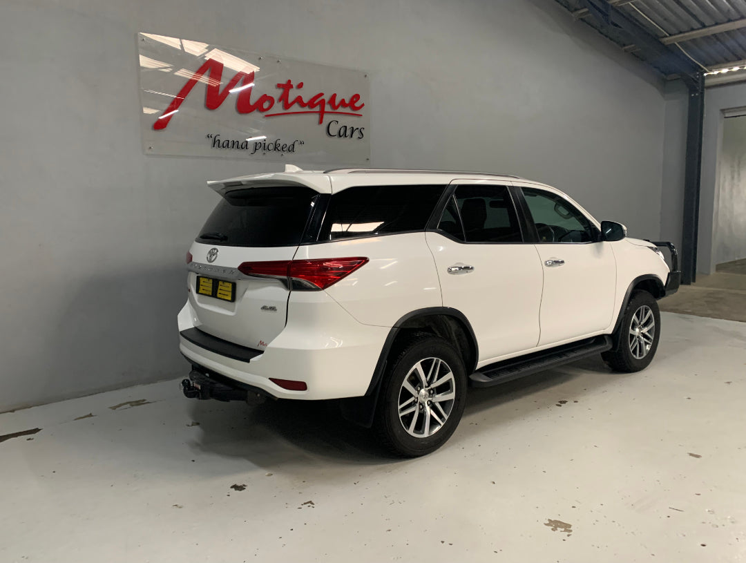 Toyota Fortuner 2.8 GD6 4X4 AT