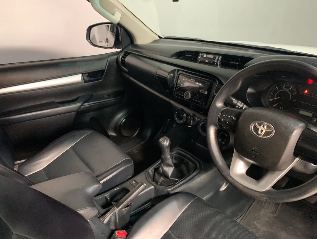 Toyota Hilux 2.4 GD-6 SR 4x4 Single Cab