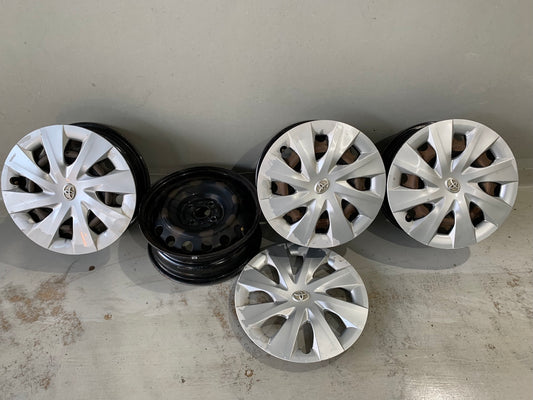 Toyota Corolla or Yaris Rims with Wheel Caps